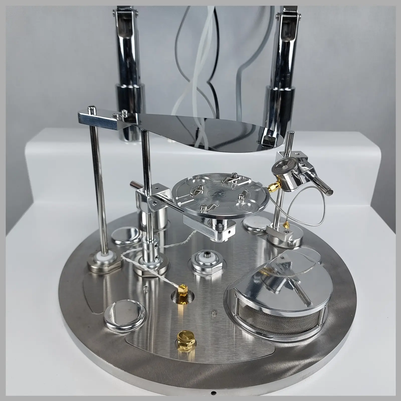Vac Desk Sputter Carbon DSCT-300 Chamber Inside Vac Desk Sputter Carbon DSCT-300 Chamber Inside